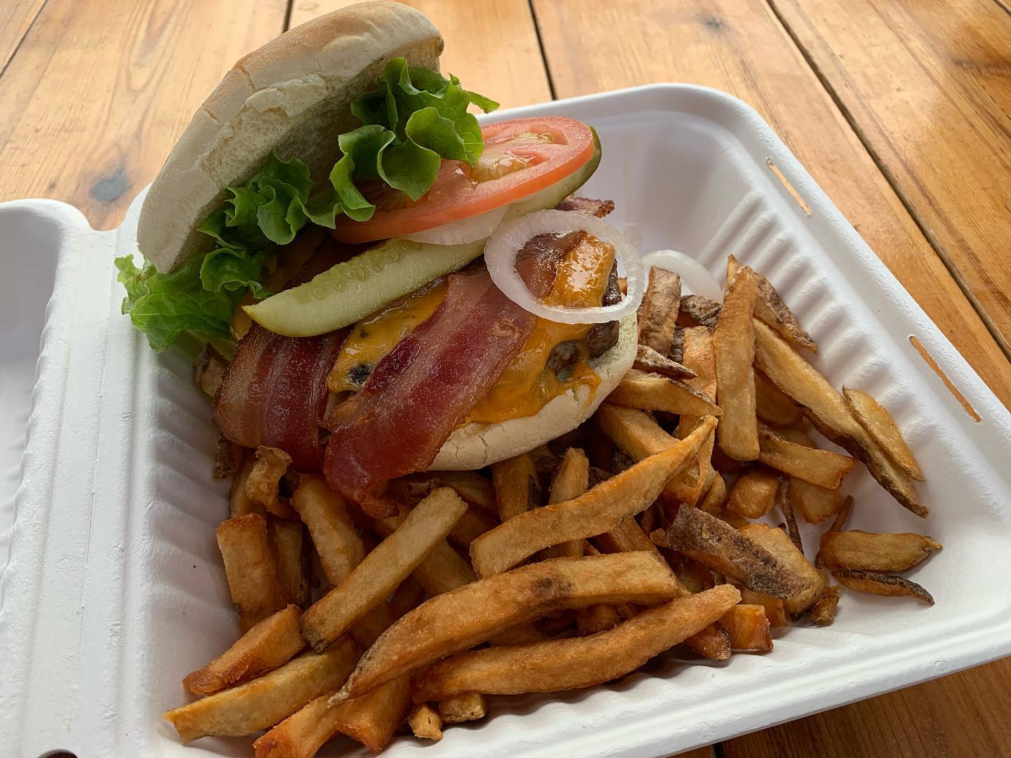 Growling Gator gallery image 27