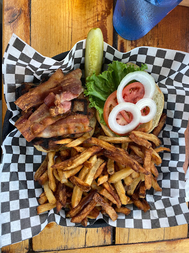 Growling Gator gallery image 24