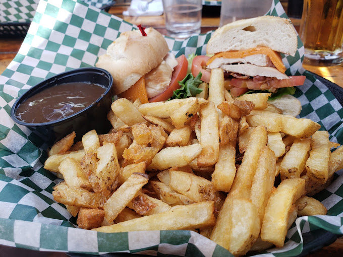 Growling Gator gallery image 1