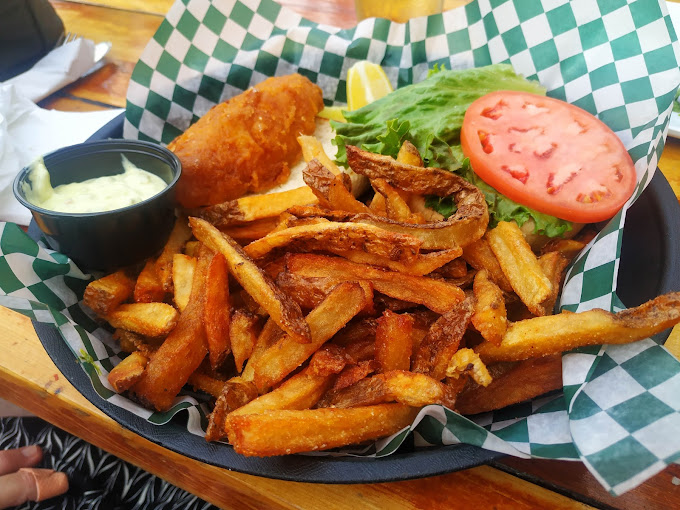 Growling Gator gallery image 36