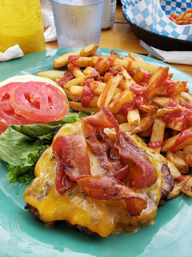 Growling Gator gallery image 34