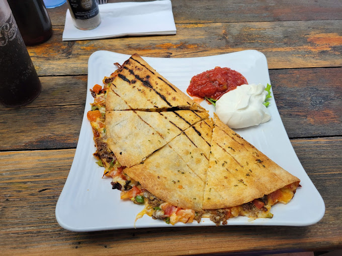 Growling Gator gallery image 2