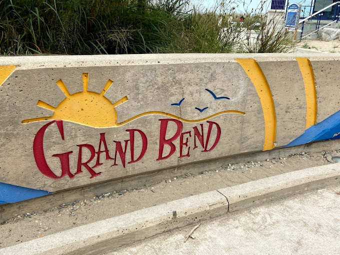 Growling Gator gallery image 58